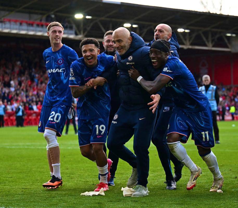 关于冲刺阶段阿贾克斯主帅复盘——亚冠节点到来，压力陡增，训练强度明显提升的信息