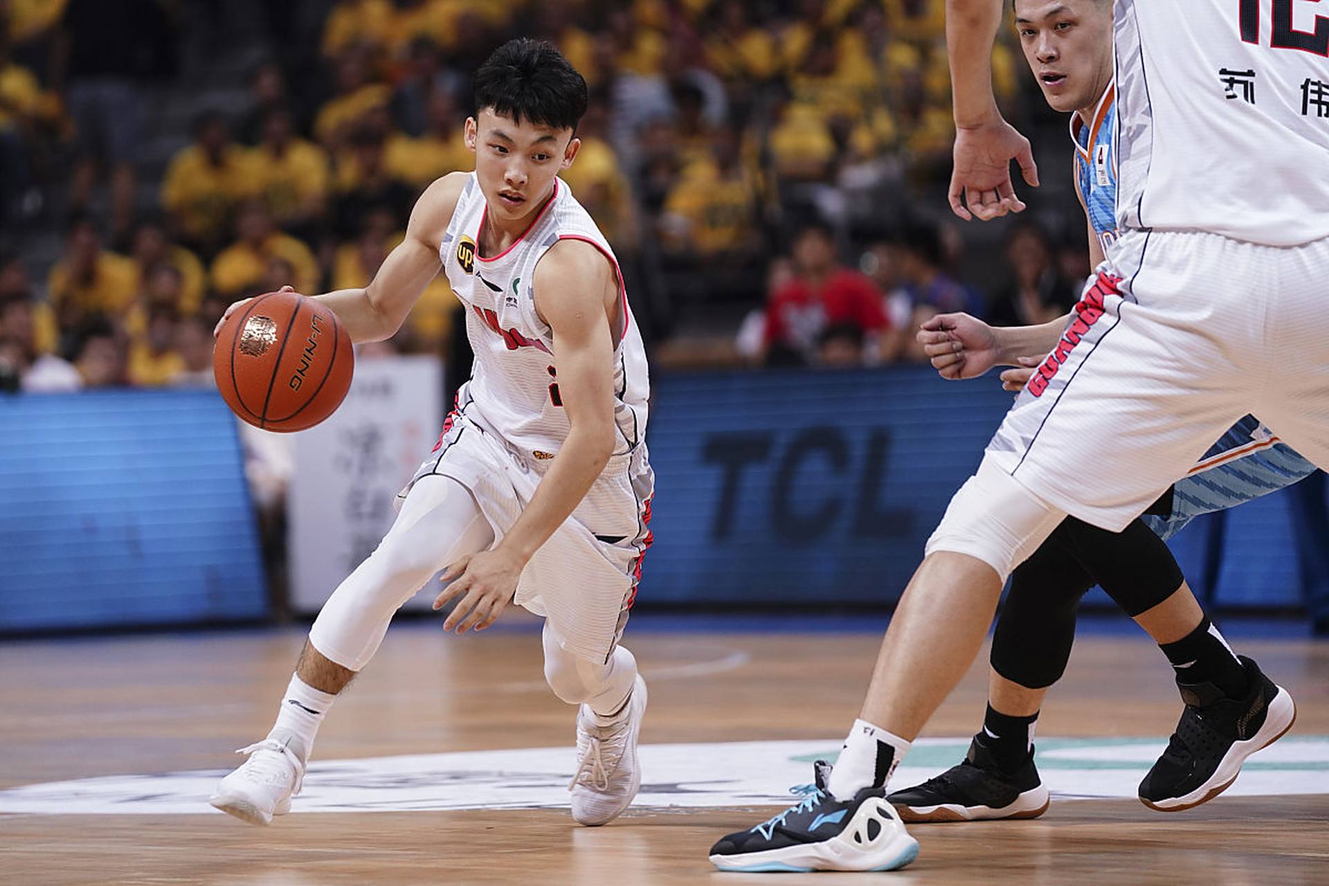 冲刺阶段广州队备战CBA常规赛，临场应变细节曝光，气氛紧张，纪律约束更严格的简单介绍