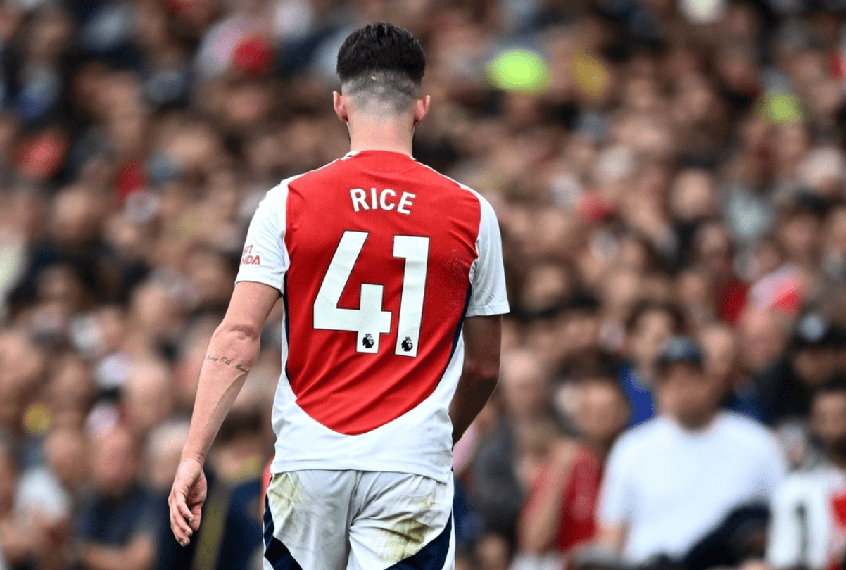 赛地聚焦——CBA季后赛加时末段热度飙升；阿森纳防线松动；球迷炸锅；更衣室氛围转暖的简单介绍